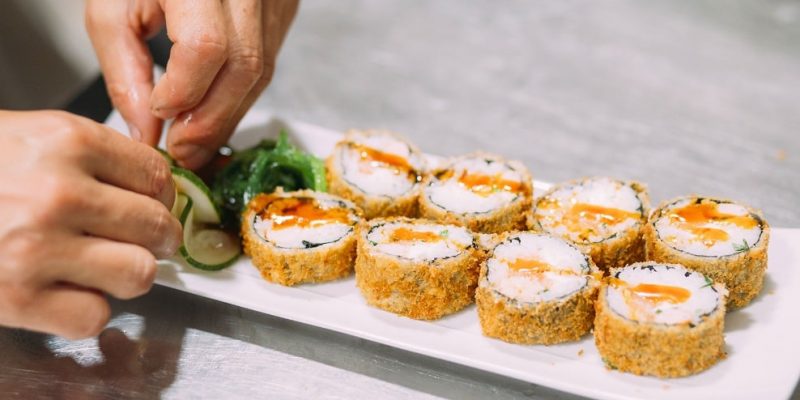 Comment préparer des sushis et makis pour les fêtes de Noël ?