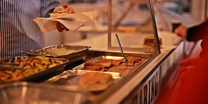 Comment choisir son matériel de cuisine pour une cantine ?